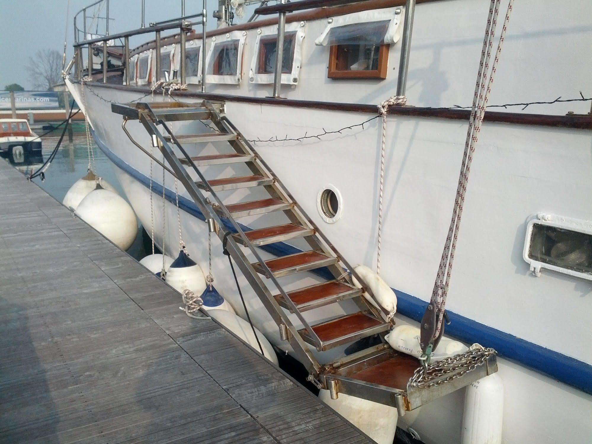 Venezia Boat & Breakfast Caicco Freedom Hotel Ngoại thất bức ảnh