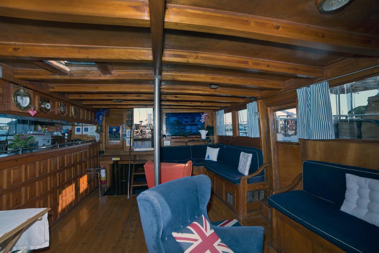 Venezia Boat & Breakfast Caicco Freedom Hotel Ngoại thất bức ảnh