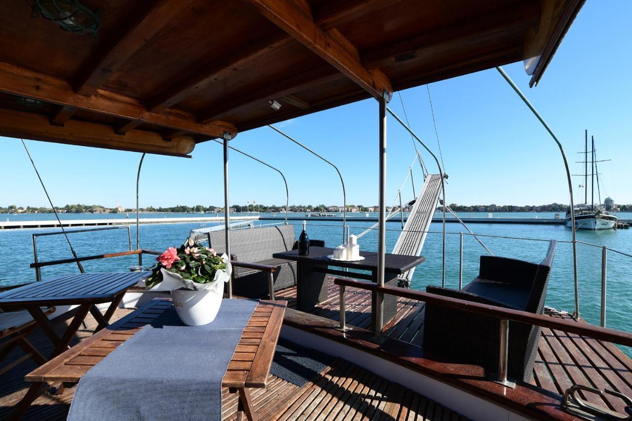 Venezia Boat & Breakfast Caicco Freedom Hotel Ngoại thất bức ảnh